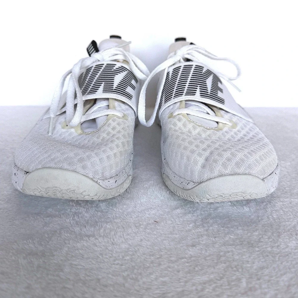 Nike Sneakers Women's 8.5 Renew In-Season TR 9 Running Training Gym Sneaker Shoe
